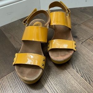 Clarks wedge sandals